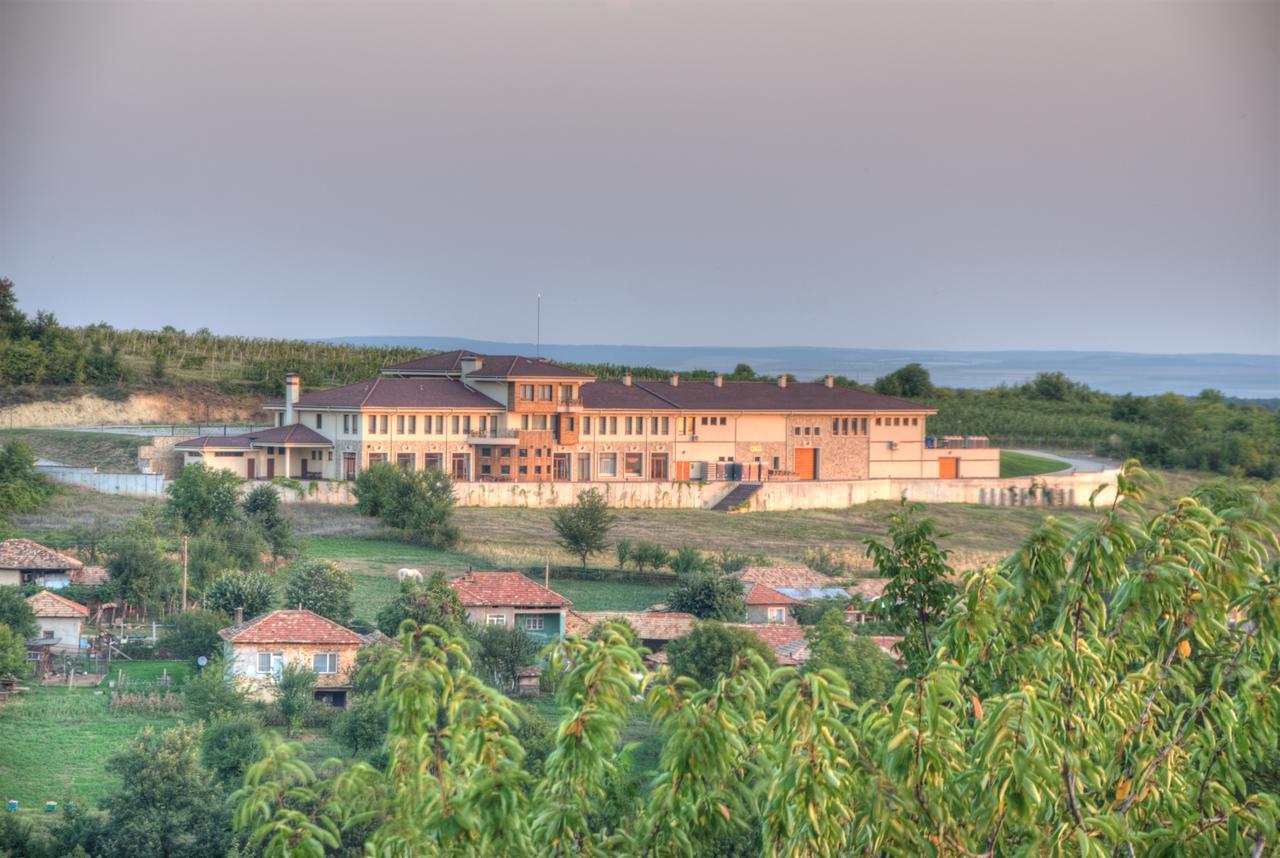 Hotel Chateau Des Bergers Targovishte  Exterior foto